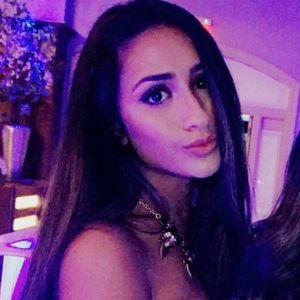 Meet your Posher, Riya